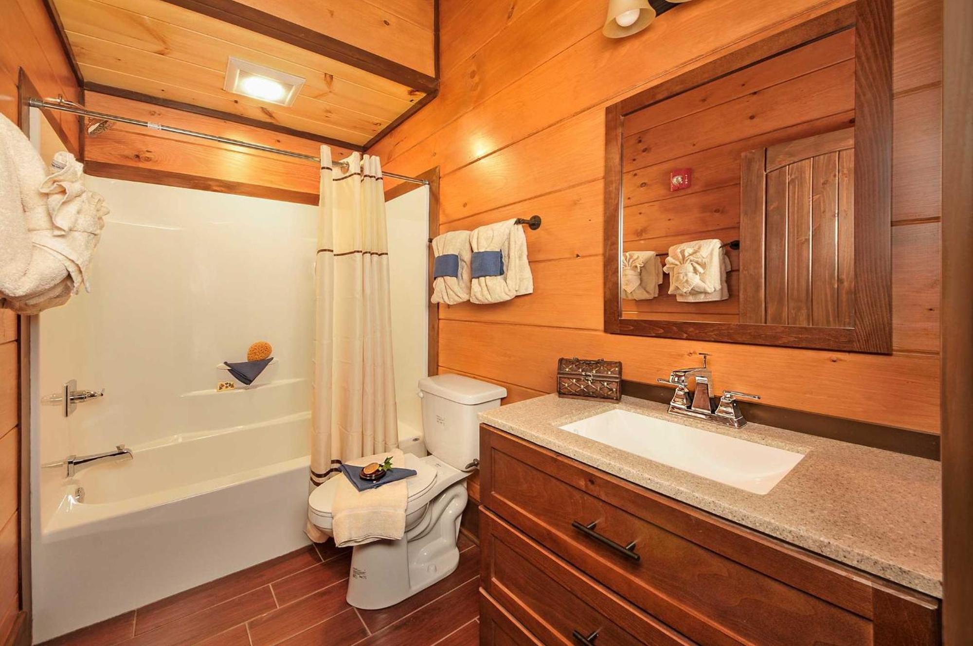 鸽子谷Skyview Mansion:13Bdrm, 17Bath, Sleeps 70, Indoor Pool, Amazing Views别墅 外观 照片