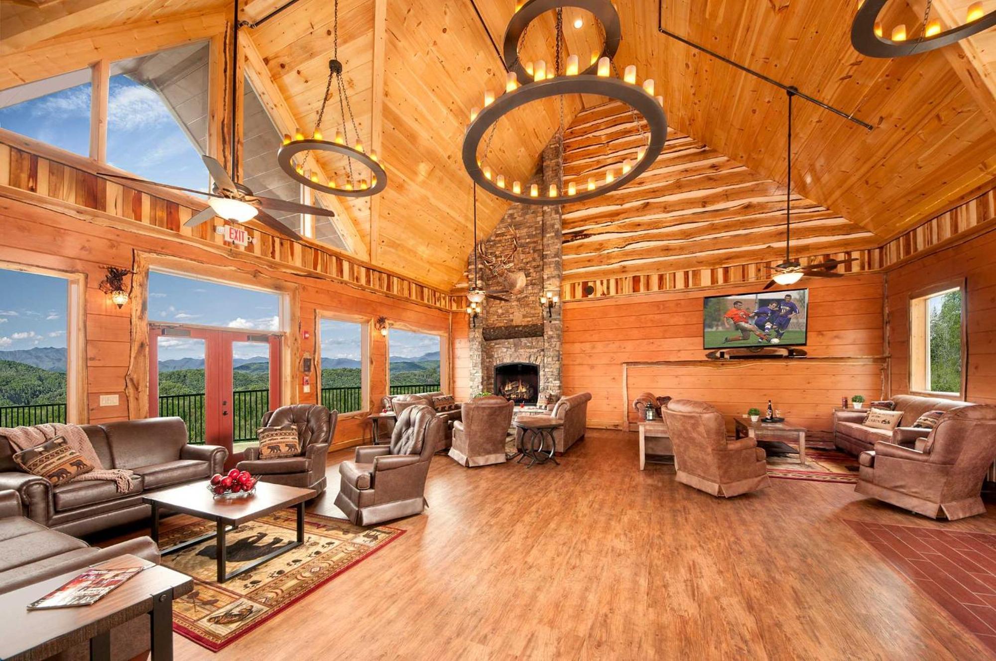 鸽子谷Skyview Mansion:13Bdrm, 17Bath, Sleeps 70, Indoor Pool, Amazing Views别墅 外观 照片